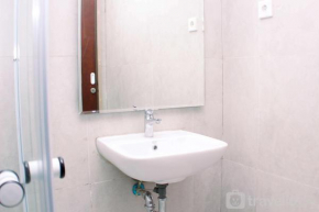 Comfort 2BR at Pollux Chadstone Apartment By Travelio